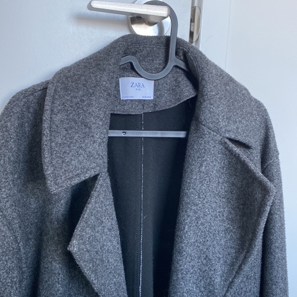 Zara Coat - Picture 4 of 4